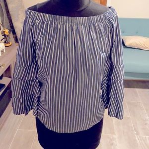 Banana lemon sz Lg off the shoulder top